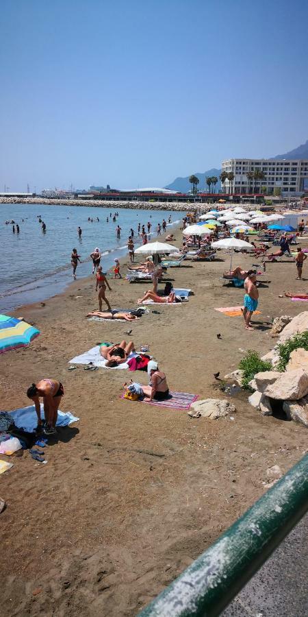 Casa Vacanze Archi Medievali ساليرنو المظهر الخارجي الصورة